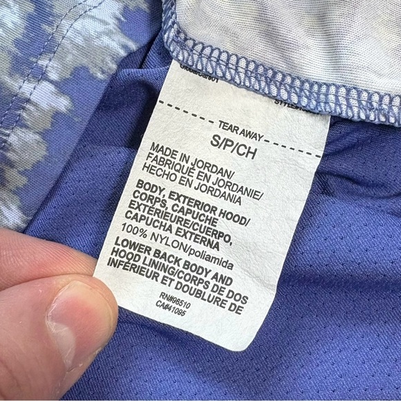 Under Armour Women's Iso-chill Shorebreak Hoodie, size Small - Picture 12 of 14